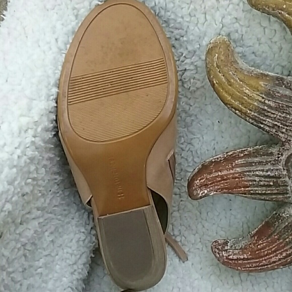 Naturalizer brand new sandles - Picture 5 of 8